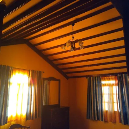 Calle Los Arenales Villa